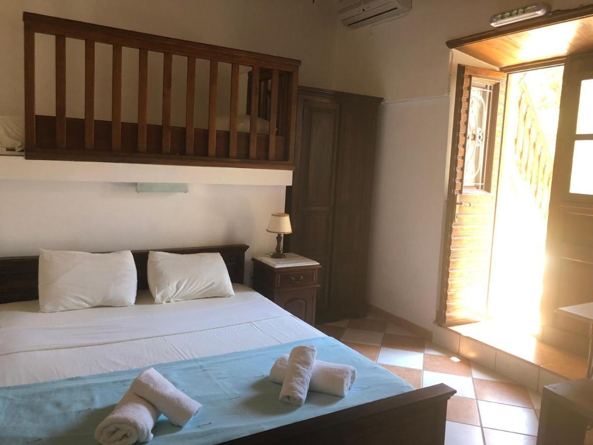 Machi'S House Aparthotel Plaka  Екстериор снимка