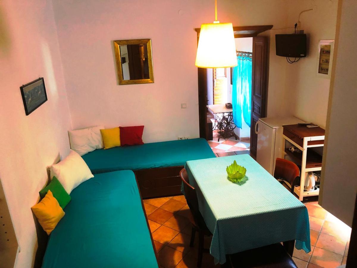 Machi'S House Aparthotel Plaka  Екстериор снимка