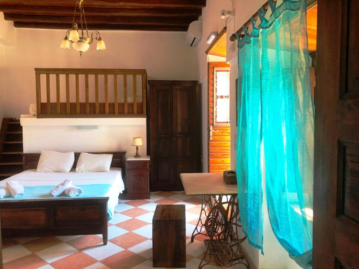 Machi'S House Aparthotel Plaka  Екстериор снимка