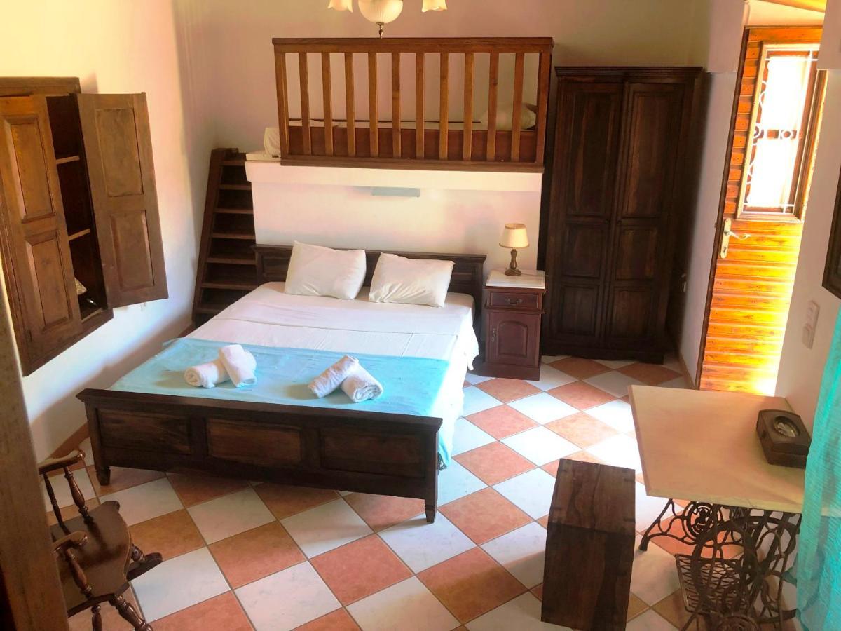 Machi'S House Aparthotel Plaka  Екстериор снимка